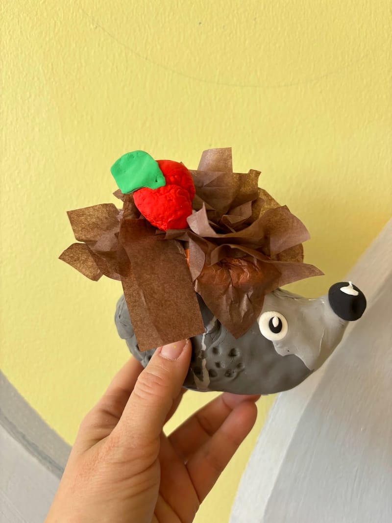 Живопись + Лепка.  По воскресеньям (c 11:00 до 12:00), для детей от 4,5 до 6 лет. Май