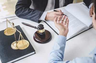 Advantages and Disadvantages of Work As an Injury Lawyer