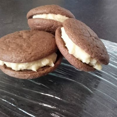 Whoopies chocolat et crème à la noix de coco