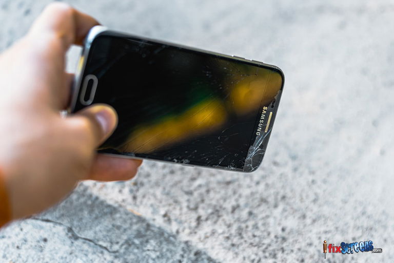 Samsung Galaxy Screen Repair Options: OEM vs Third-Party Parts