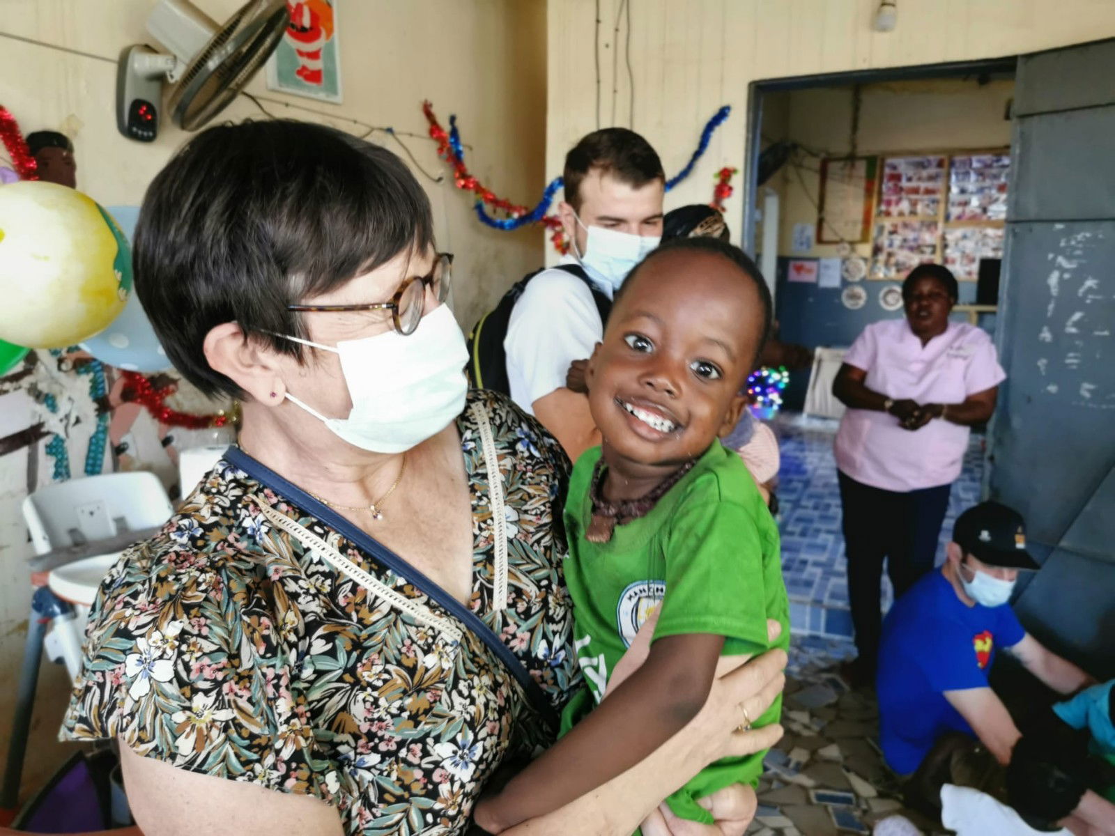 Crèche pour enfants IMC à Pout - aide pour les travaux et le matériel adapté