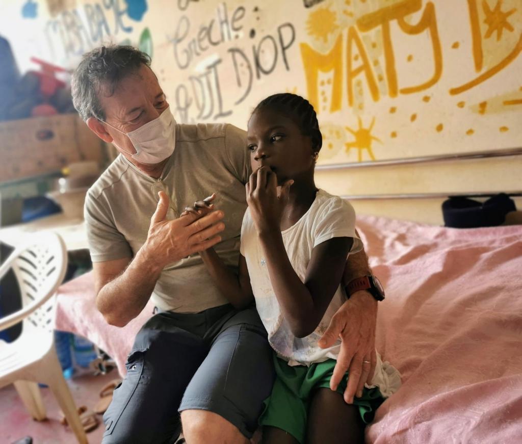 Crèche pour enfants IMC à Pout - aide pour les travaux et le matériel adapté