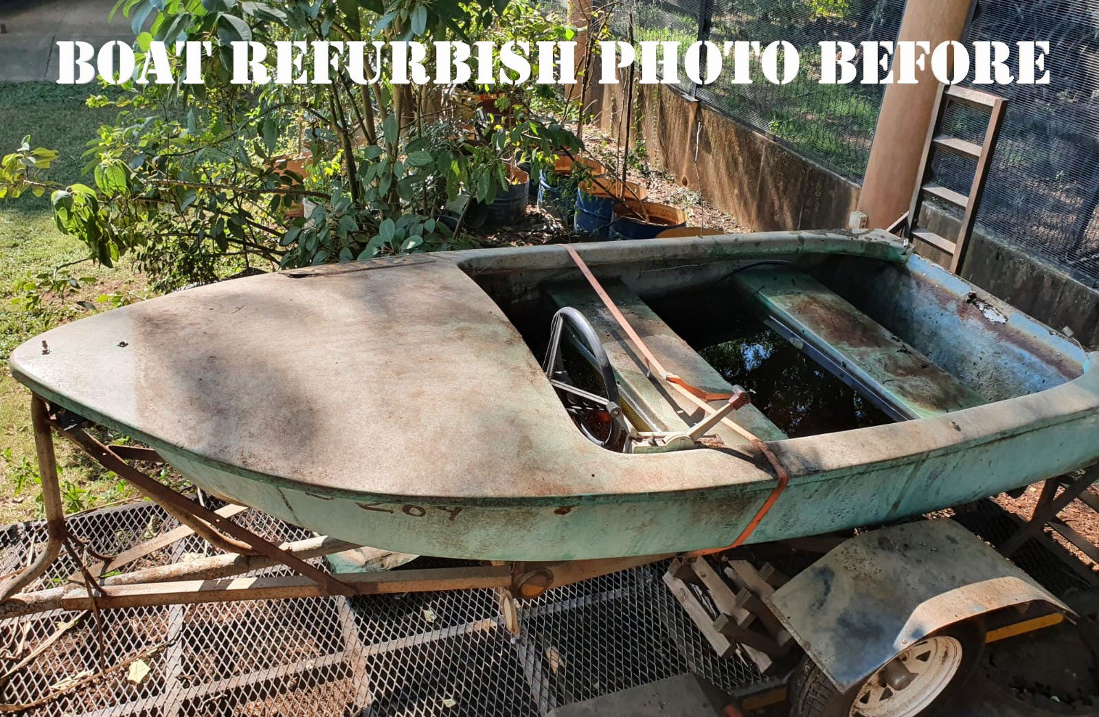 Fiberglass Boat Repair & Refurbish