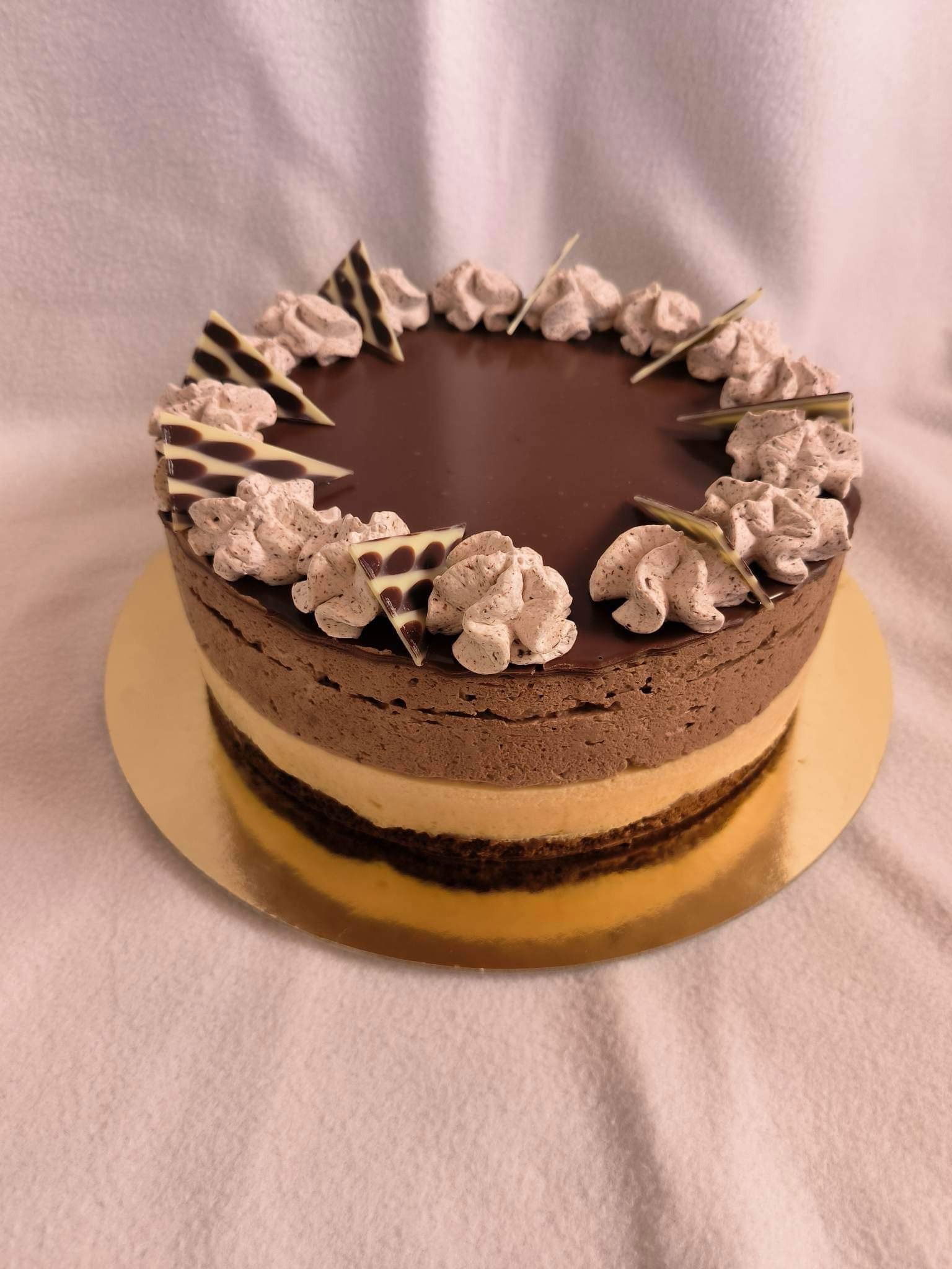 Sacher mousse torta