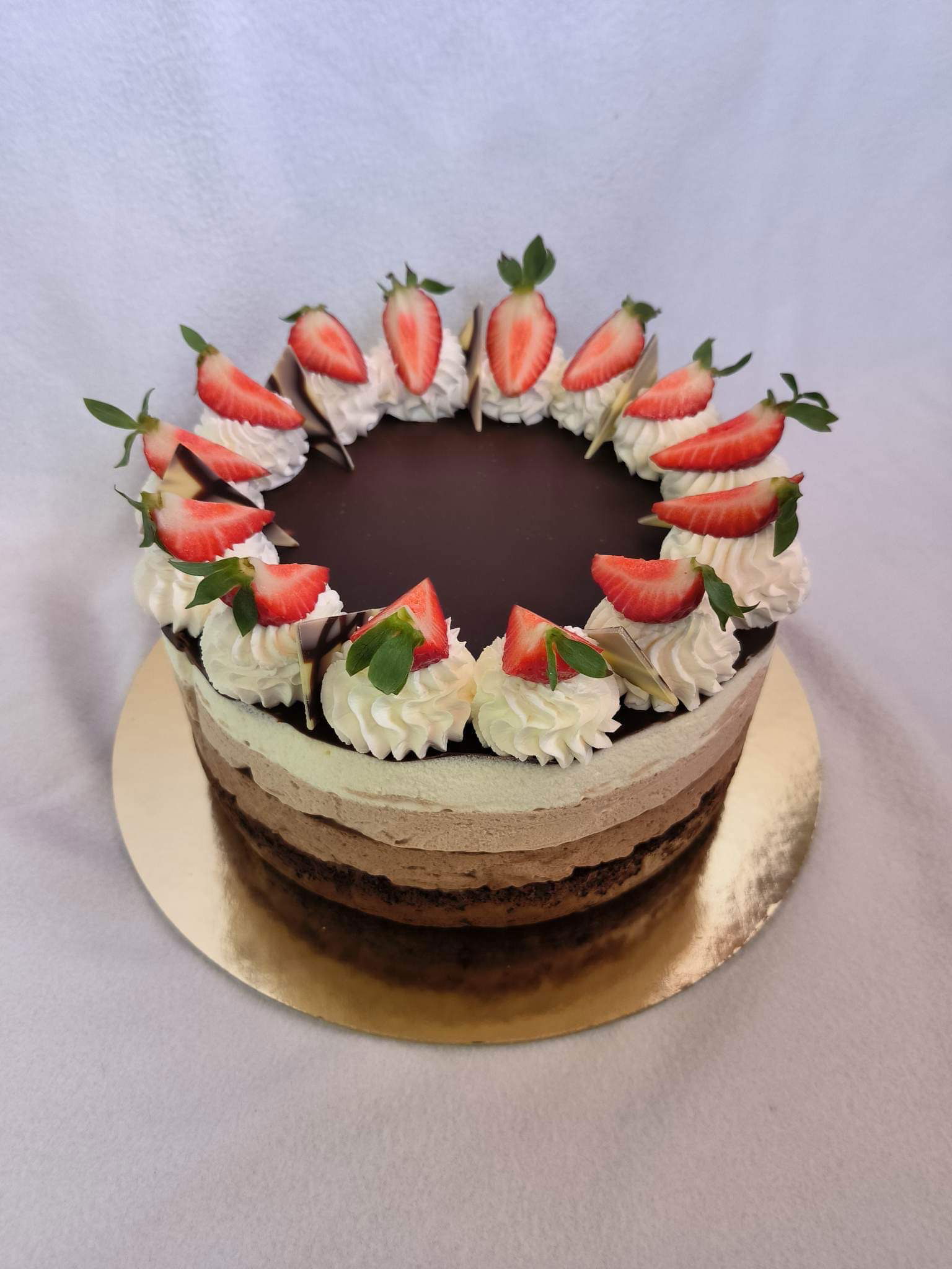 Triplacsoki mousse torta