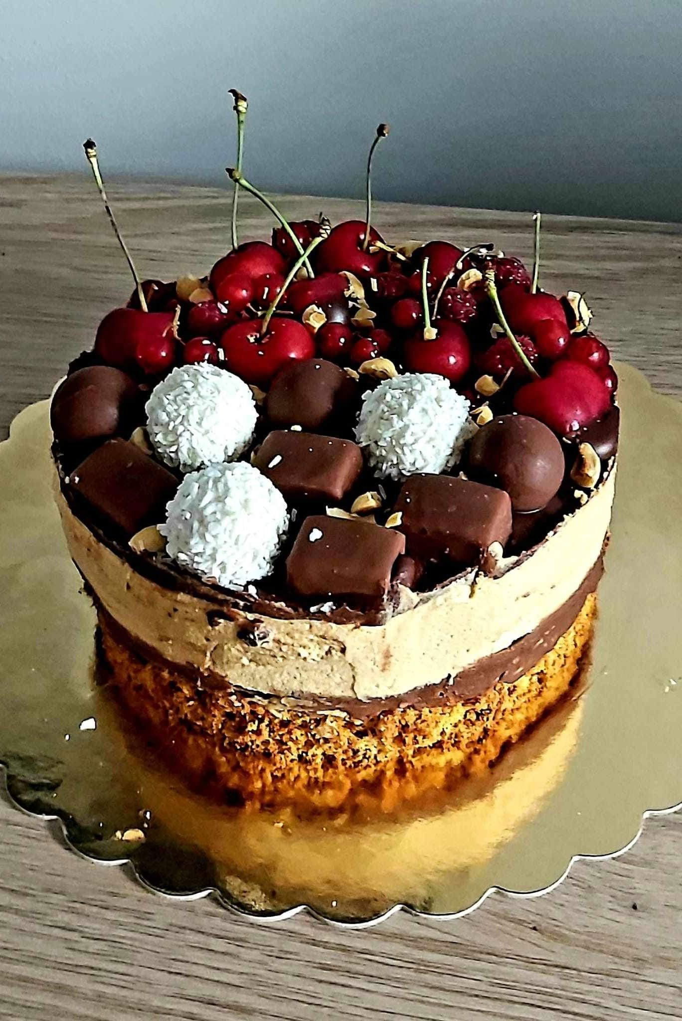 Mogyorós karamell torta (A Toffifee ihlette.)