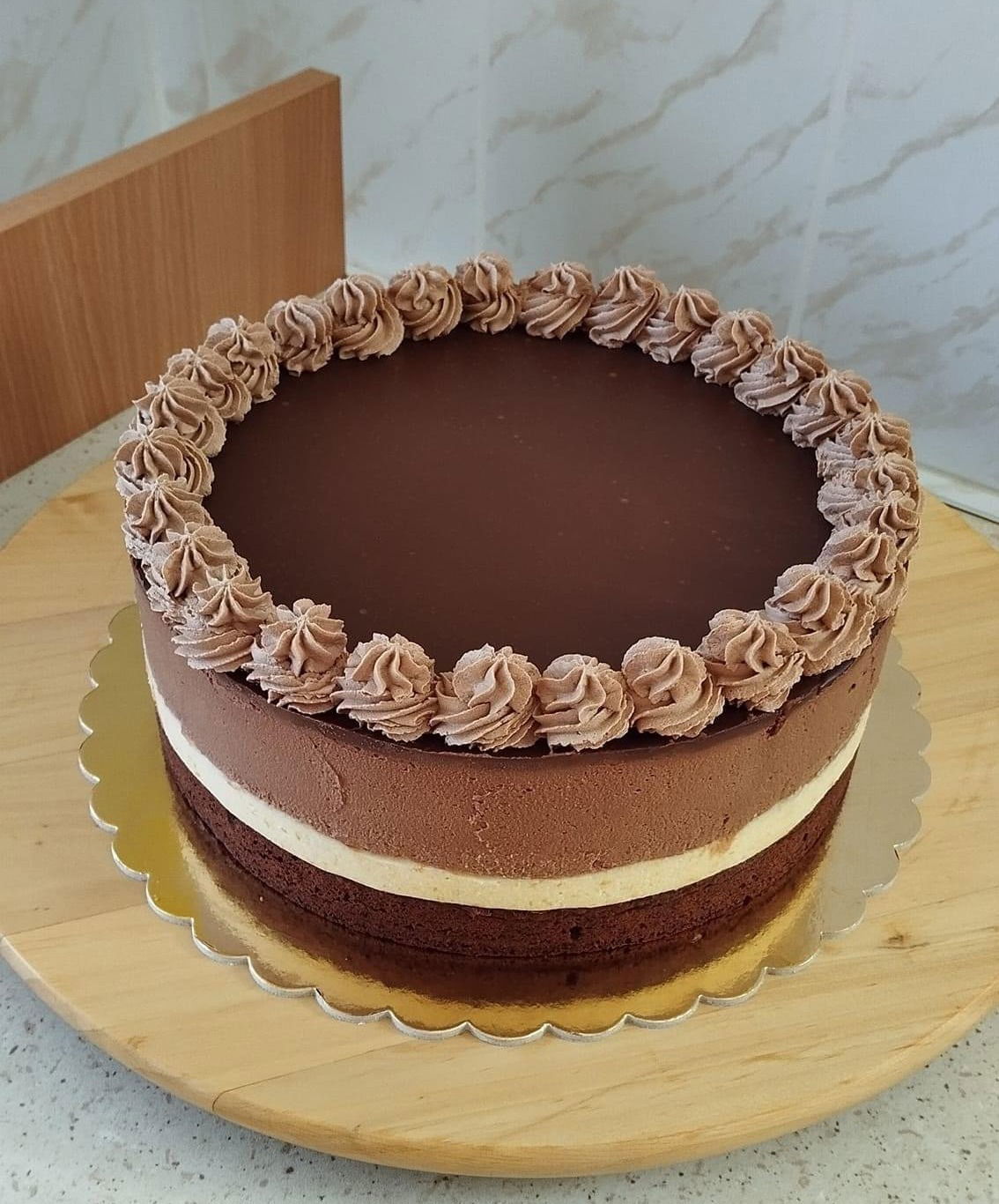 Sacher mousse torta