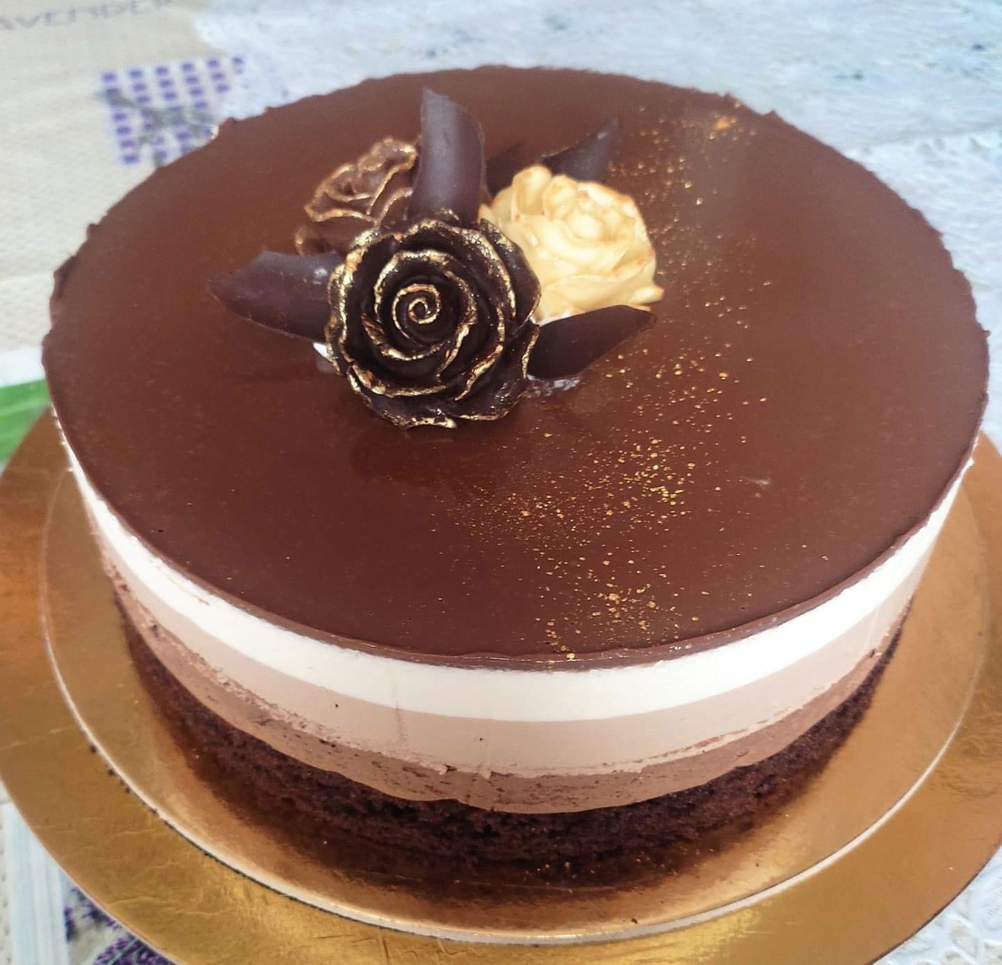 Triplacsoki mousse torta