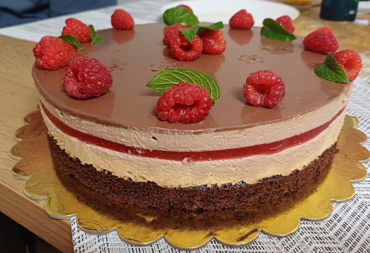 Áfonyás csokoládé mousse torta