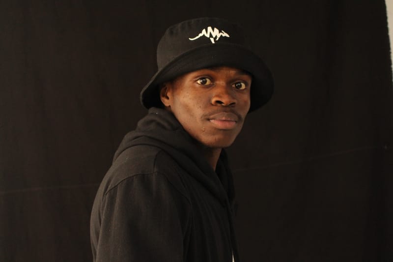PHAKAMANI KWENZAKWENKOSI MHLONGO