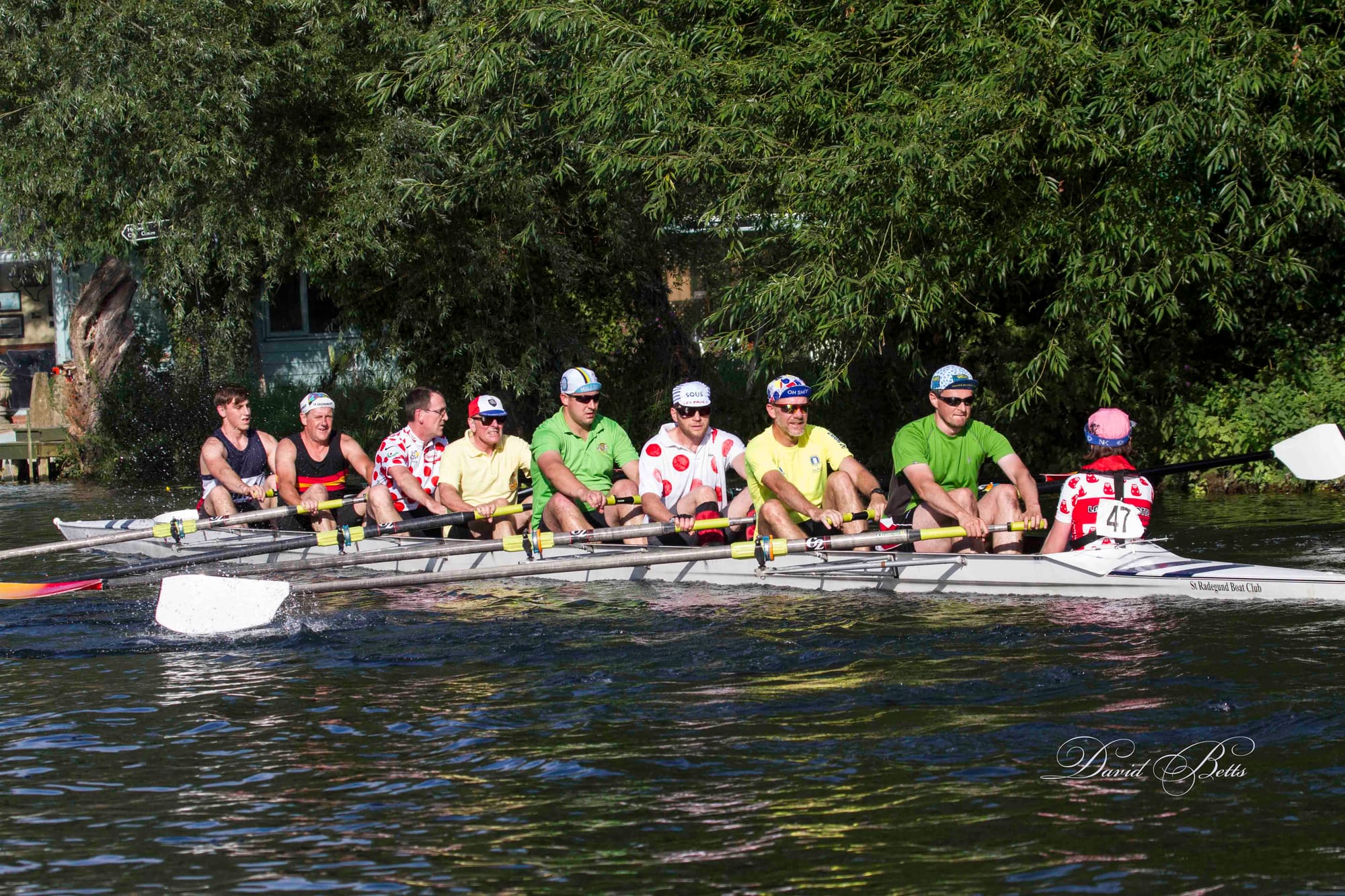 More rowing down to the start