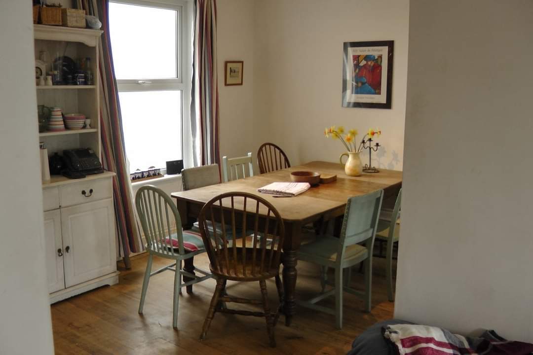 Dining area for 8