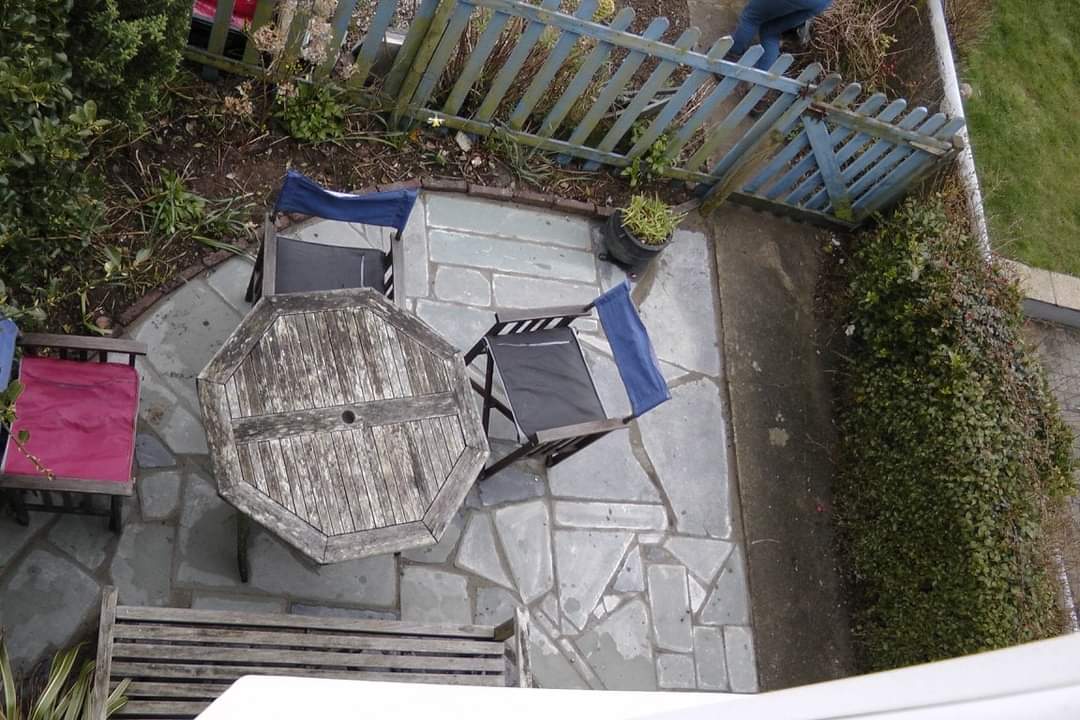 Terrace for outside dining, beach and sunset views, safe for children and pets 