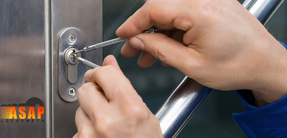 Professional Locksmith