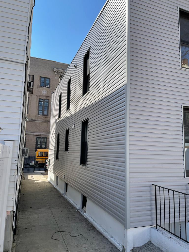 Siding Repair in Brooklyn