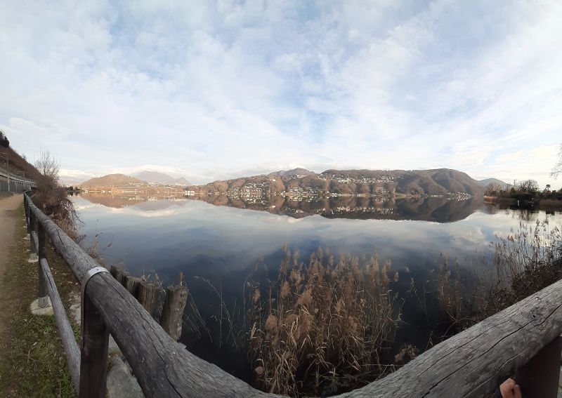 Il lago, il cielo, la luce - poema