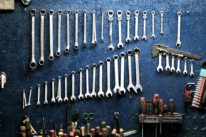 Hardware tools