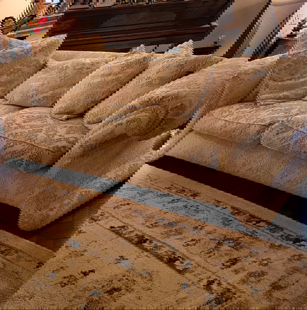 Carpets / Upholstery Cleaning 