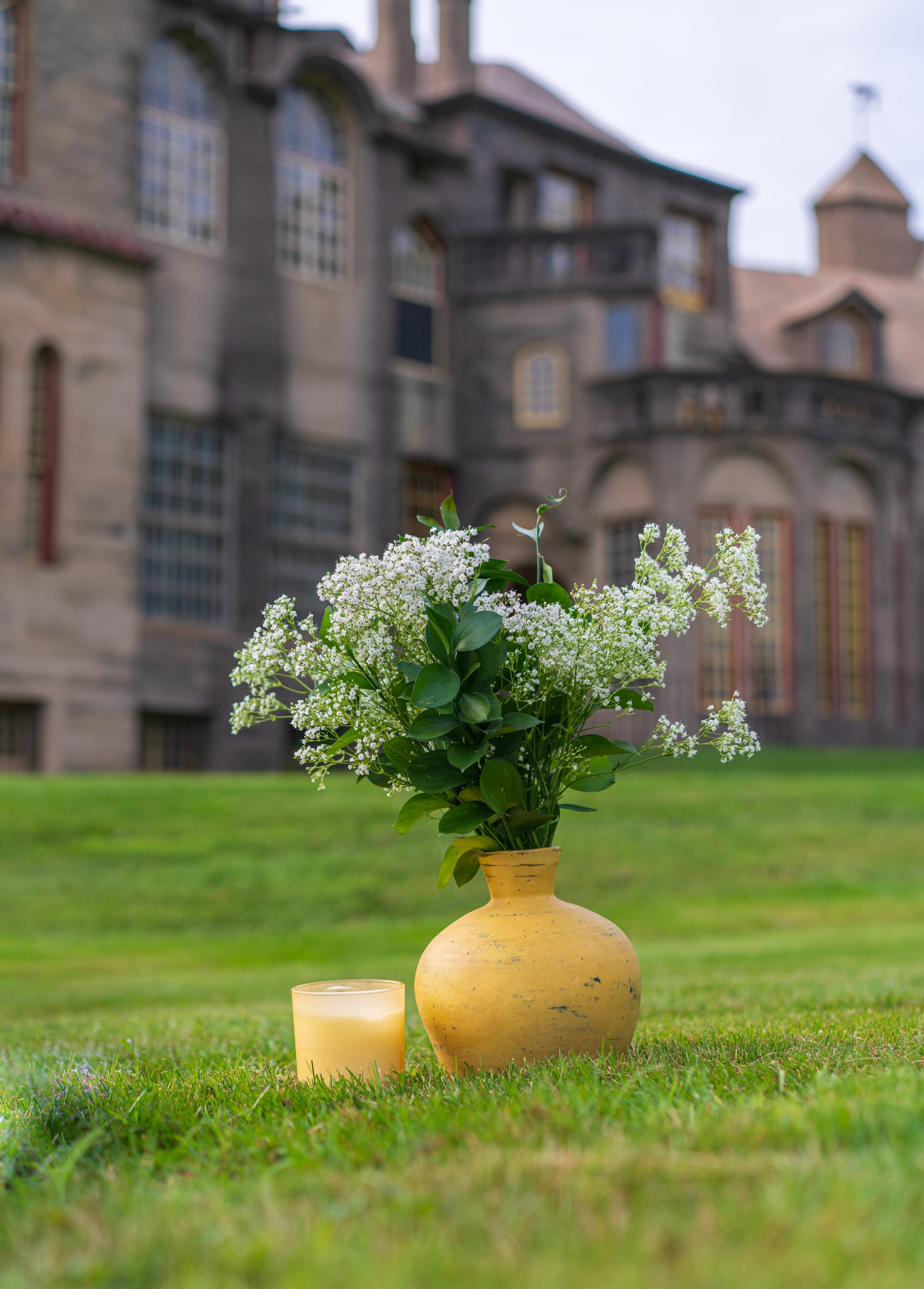 Photo picnic with a view of the castle