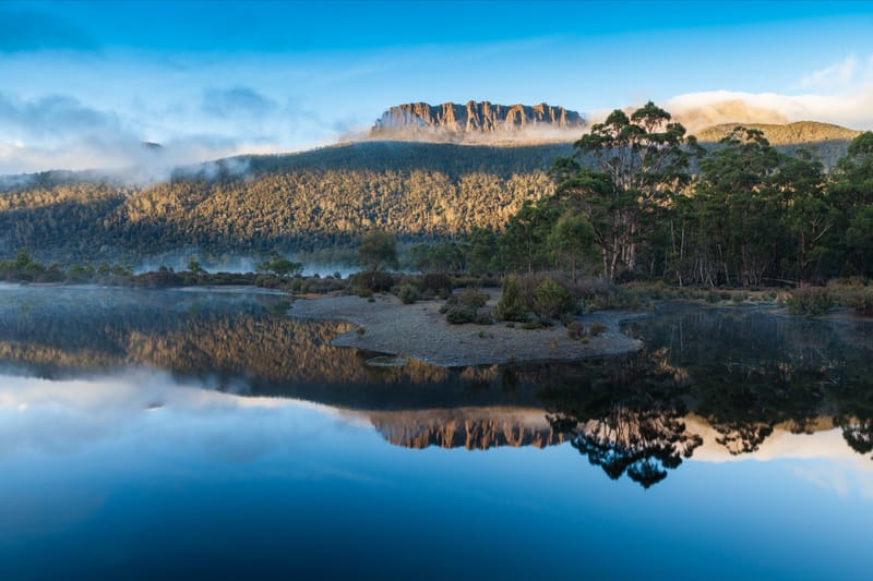 Lake St Clair / leeawulenna - 14km