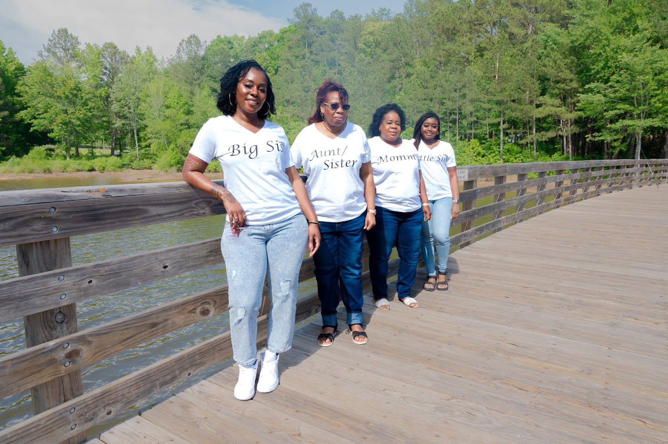 Book Your Family Portraits 