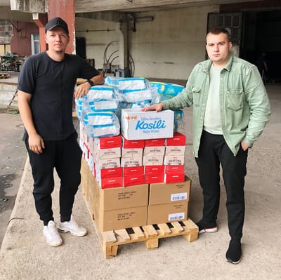 Передали волонтерам дитяче харчування, підгузки та паштети