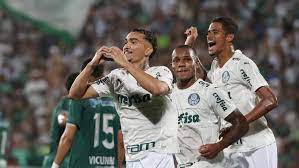 Palmeiras goleia Floresta-CE e está na semifinal da Copinha