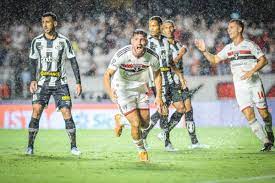 Santos tem dois expulsos e São Paulo vence clássico por 3x1. Veja