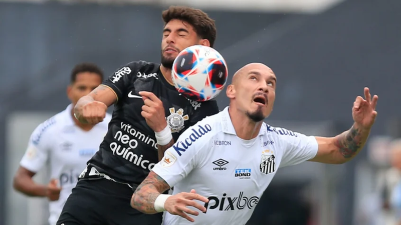 Santos empata com Corinthians no fim em jogo com polêmica no VAR. Veja