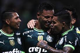 Palmeiras sofre no fim, mas ganha da Ferroviária. Veja