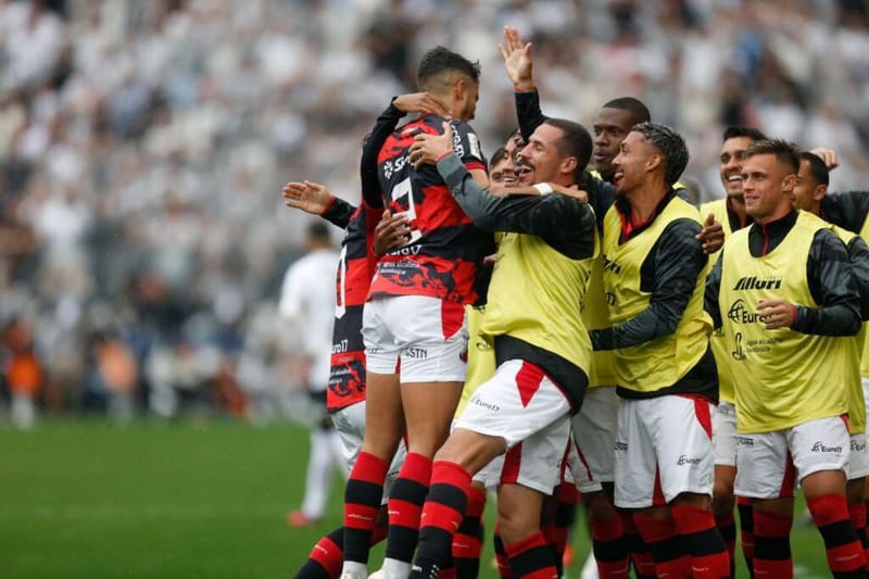 Corinthians erra três pênaltis e é eliminado pelo Ituano no Paulistão. Veja