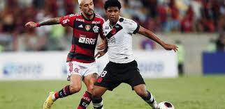 Flamengo vence Vasco em jogo de 5 gols e abre vantagem na semi do Carioca.