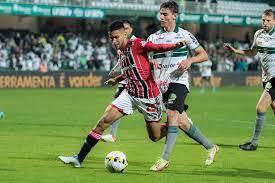 São Paulo reage e consegue empatar com o Coritiba no Couto Pereira. Veja