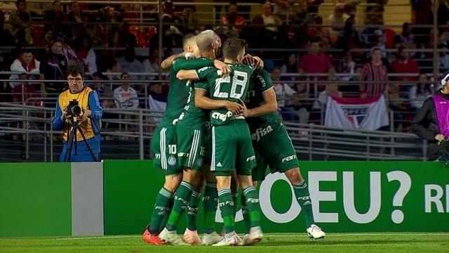 Com duas falhas de Arboleda, Palmeiras vence clássico contra o São Paulo. Veja