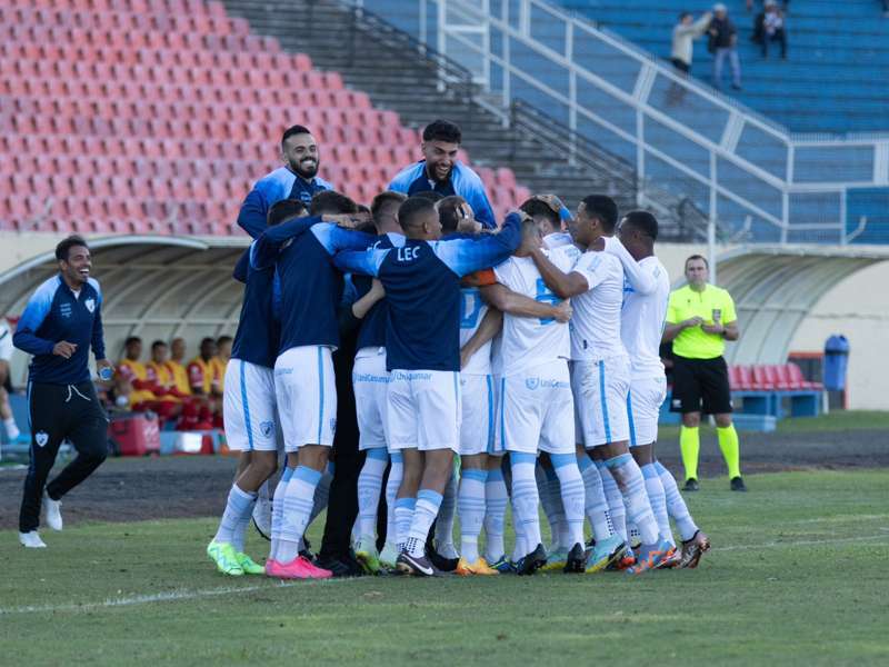 Fim do jejum, Depois de nove jogos, LEC vence uma partida com gol contra. Veja