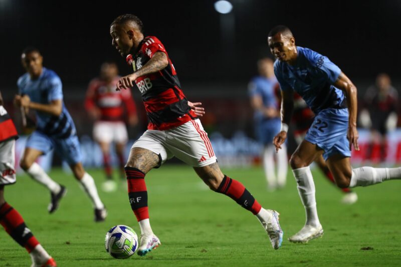 Flamengo toma três do Athletico-PR no último jogo antes da final da Copa do Brasil. Veja
