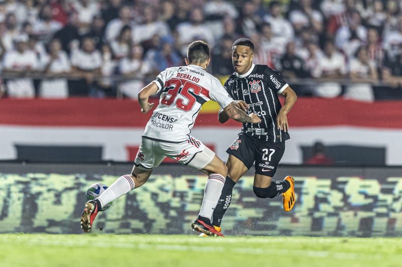 CORINTHIANS LEVA A VIRADA DO SÃO PAULO NO MORUMBI E PERDE MAIS UMA NO BRASILEIRÃO. Veja
