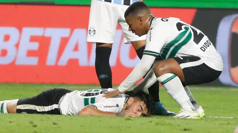 Coritiba não consegue segurar o Grêmio e perde mais uma no Couto Pereira