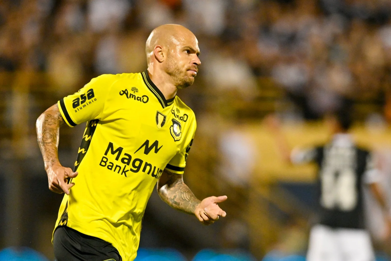 Com um a mais, Corinthians perde do São Bernardo e sofre segunda derrota seguida no Paulista. Veja