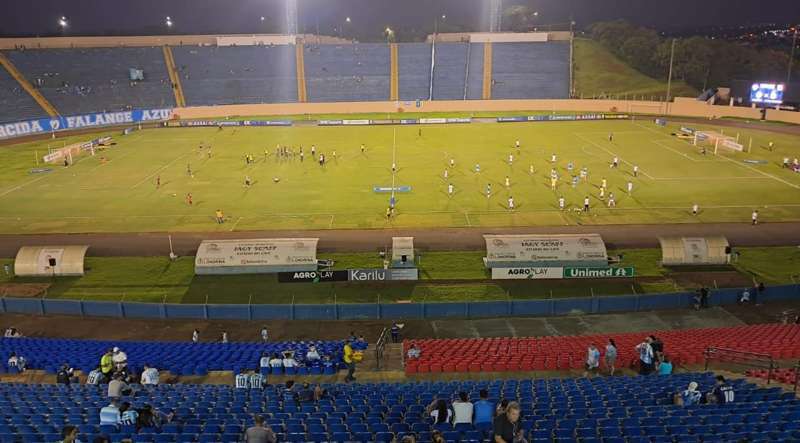 Londrina perde em casa para o Galo Maringá pela 5ª rodada do Paranaense.