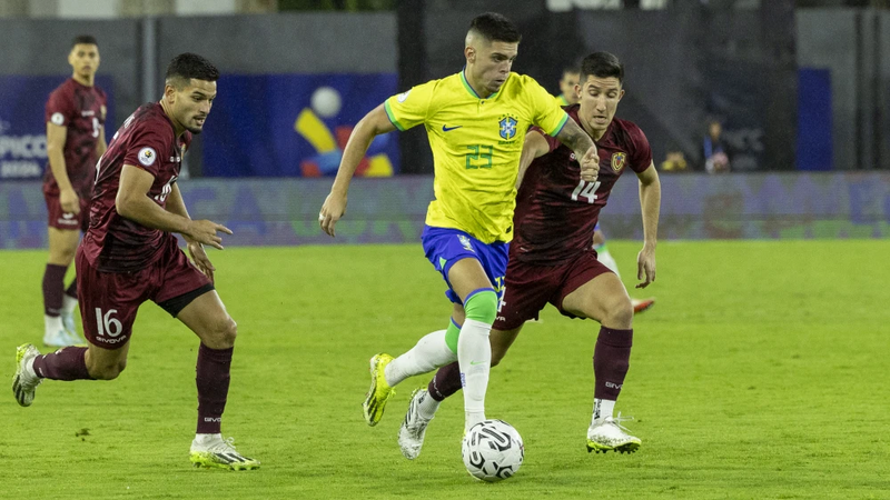 Brasil vence a Venezuela e vai decidir a vaga olímpica contra a Argentina. Veja