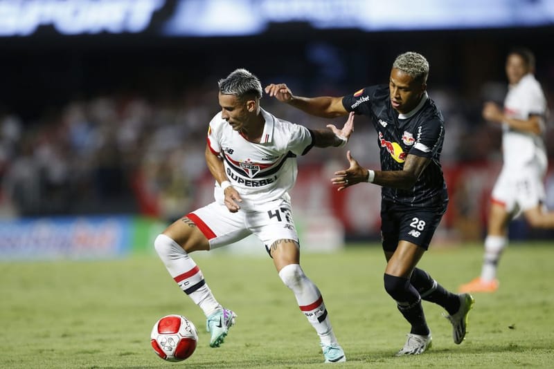 SPFC vira nos acréscimos, mas sofre empate do Bragantino em jogo alucinante. Veja