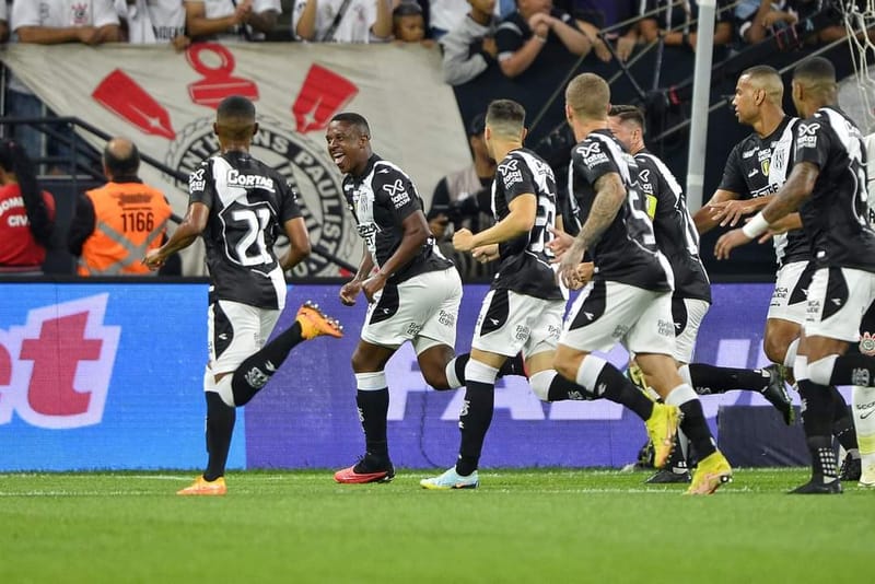 Corinthians perde da Ponte Preta e se complica na briga pela classificação no Paulista. Veja
