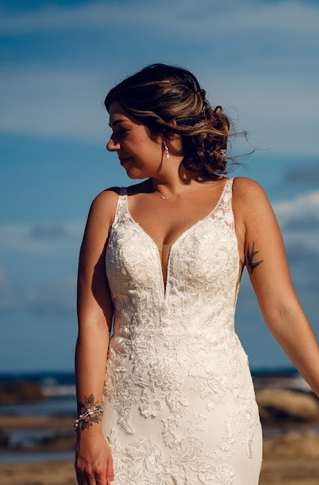 Yes I do in ISLA VERDE! Bridal Offer