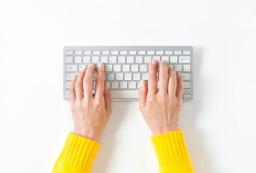 שירותי אדמיניסטרציה וקלדנות