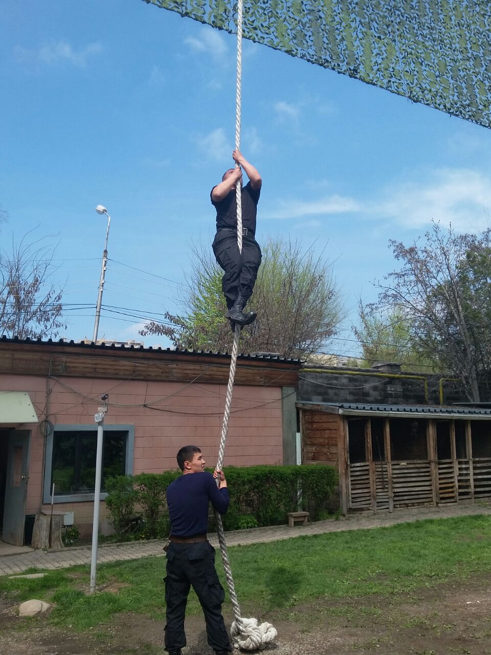 Сотрудники охраны