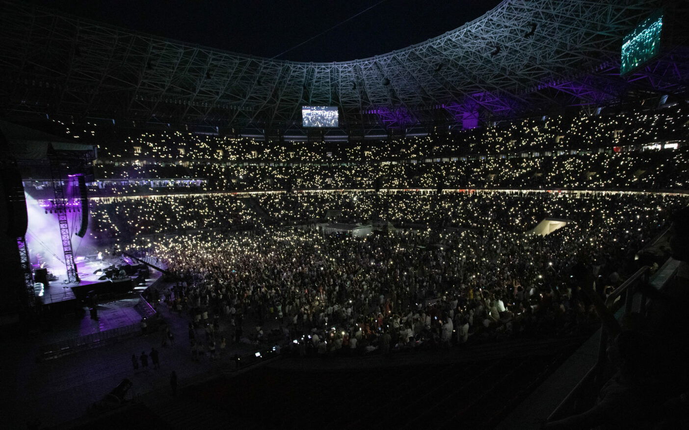 Hatalmas tömeg énekelt Istennek a nemzet új stadionjában az Ez az a nap!-on