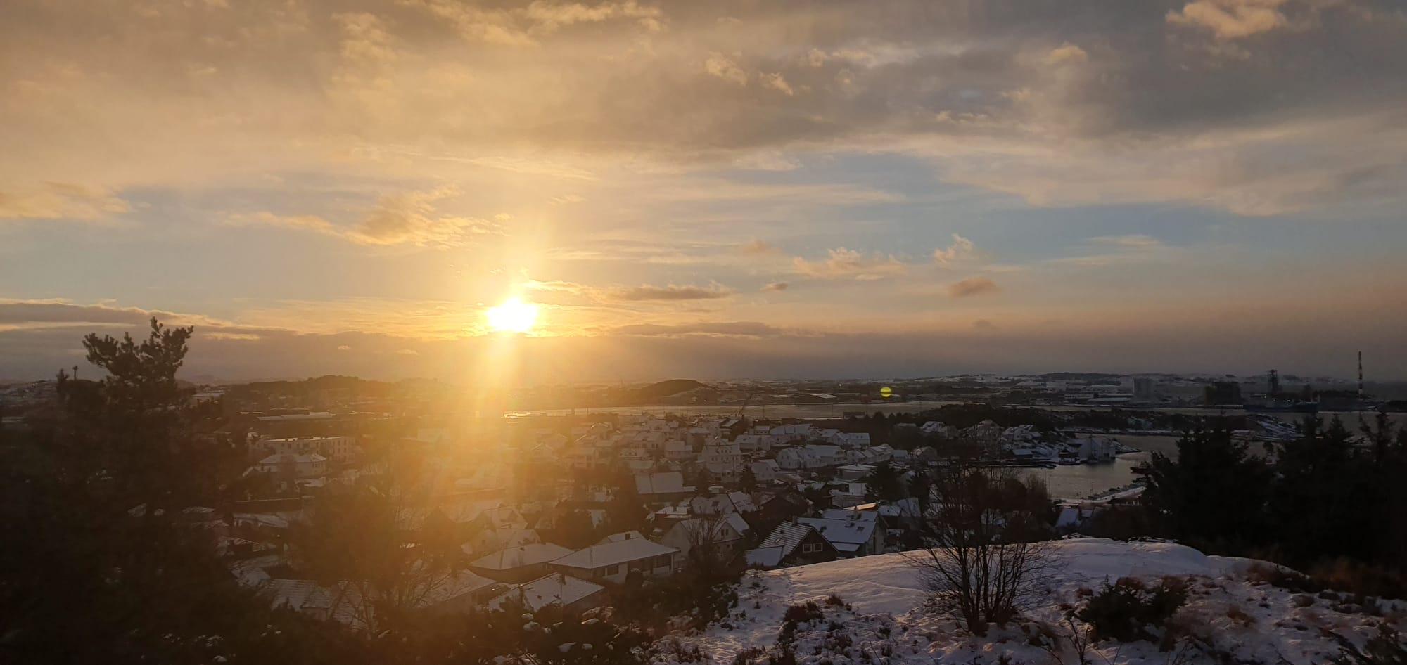 Morning sun over Tananger and Risavika  13.12.2022