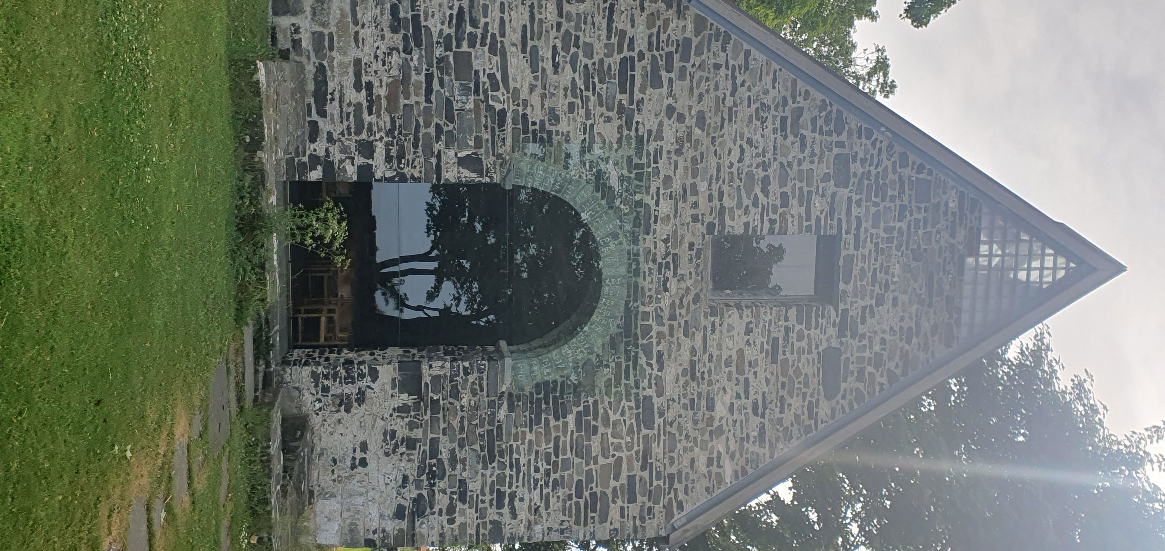 Sola ruin kirke Juni 2023