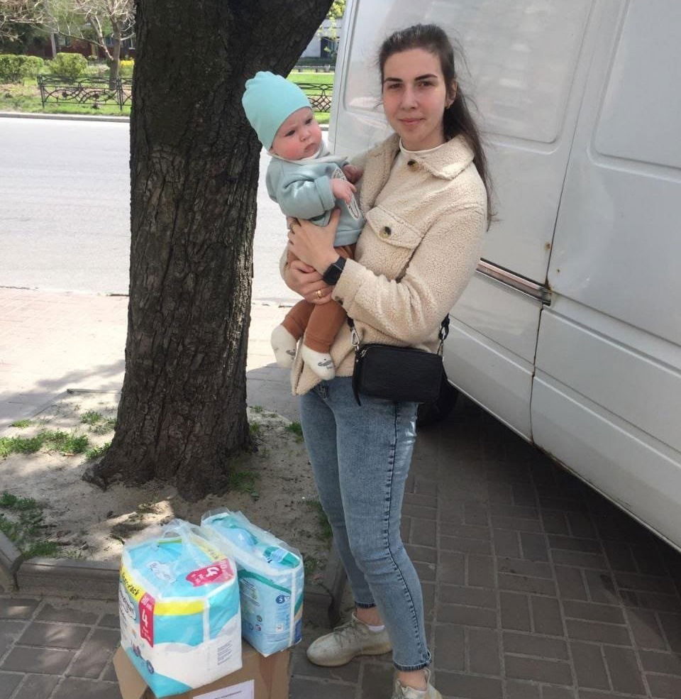 Distribution de vos dons aux femmes et enfants d'Ukraine